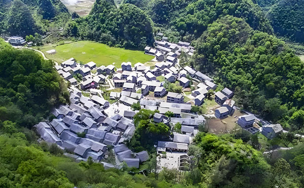 貴州鎮(zhèn)寧縣鄉(xiāng)鎮(zhèn)農(nóng)村規(guī)?；┧こ桃惑w化凈水裝置廠家直銷